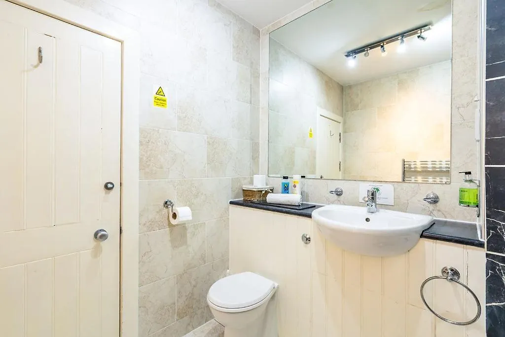 Tron Kirk Residence Edinburgh United Kingdom
