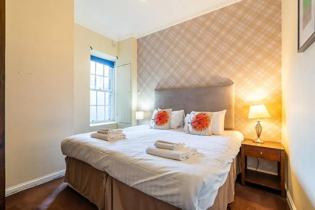 Apartment Tron Kirk Residence Edinburgh United Kingdom