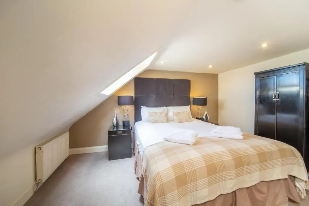 Tron Kirk Residence Edinburgh Apartment