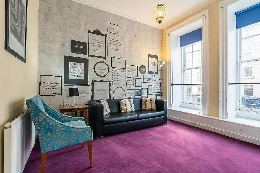 Tron Kirk Residence Edinburgh Apartment